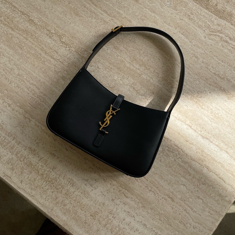 YSL (Saint Laurent) Le 5 À 7 “Hobo” Handbag